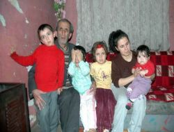 Özdemir Ailesi, 3 Yıldır Elektriksiz Susuz Yaşam Mücadelesi Veriyor