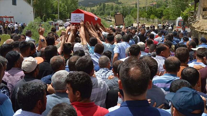 Iğdır'da şehit olan askerler son yolculuğuna uğurlandı