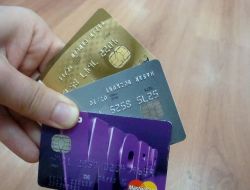 Tüketici Dernekleri Bddk'nın Kart Aidatı Önerisini 'fantezi' Buldu