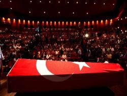 Aykut Oray'ı Sanatçı Dostları Yalnız Bırakmadı!