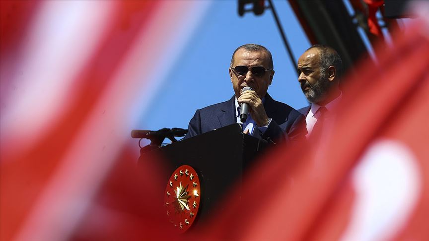 Cumhurbaşkanı Erdoğan: Mursi'nin hayatını kaybetmesini seyreden insanlığı kınıyorum
