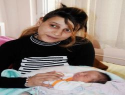 Pazarlamacı Kadın, Satış Yapmak Üzere Gittiği Evde Doğum Yaptı