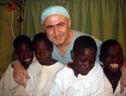 Türk Doktorlar, Darfur'da 2 Ayda 300'den Fazla Ameliyat Yaptı
