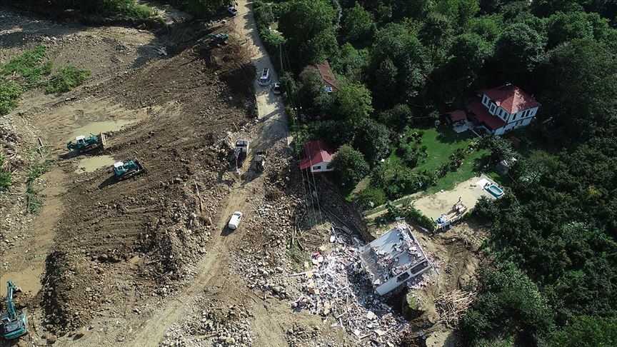 Çevre ve Şehircilik Bakanı Kurum: Düzce'den 475 bina selden etkilenmiş durumda