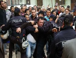 Yıldırım Belediyesi Kaçak İnşaatları Yıktı
