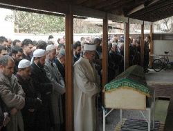 Kaçırıldıktan Sonra Öldürülen İşadamı İzzettin Orhan'ın Cenazesi İskenderun'a Getirildi