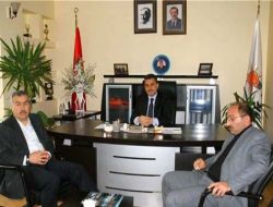 "AK Parti Hizmet Partisidir!"