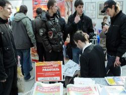 Rusya'da Şirketler Giderleri Düşürmek İsteyince, İşsizlik Yüzde 9,2'ye Tırmandı!