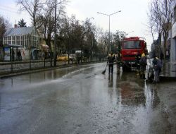 Büyükşehir Belediyesi Bahar Temizliğine Erken Başladı