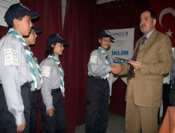 İklim İzcileri Projesi'ne Katılan Öğrencilere Sertifika Verildi