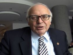 Kanadoğlu Yine Anayasa Mahkemesi'yle Tehdit Etti