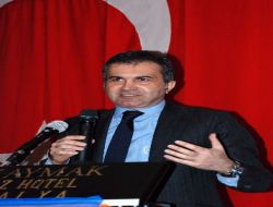 AK Parti'li Çelik:"Millete ve Hükümete Karşı Tertip İçine Girenler Vatan Hainidir"