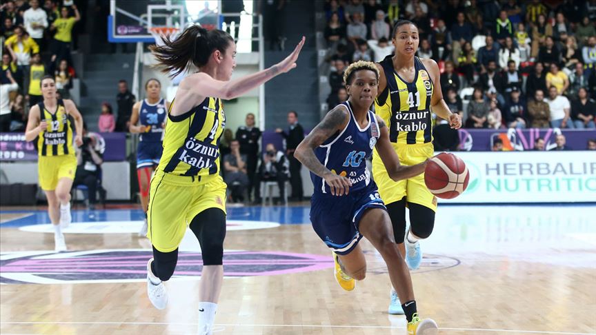 Basketbolda Kadınlar Türkiye Kupası Fenerbahçe Öznur Kablo'nun