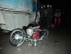 Sakarya'da Trafik Kazası: Motosiklet Kullanan Baba İle Oğlu Öldü!