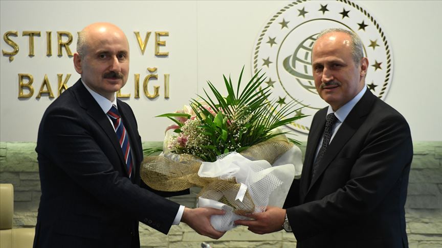 Ulaştırma ve Altyapı Bakanlığında devir teslim töreni