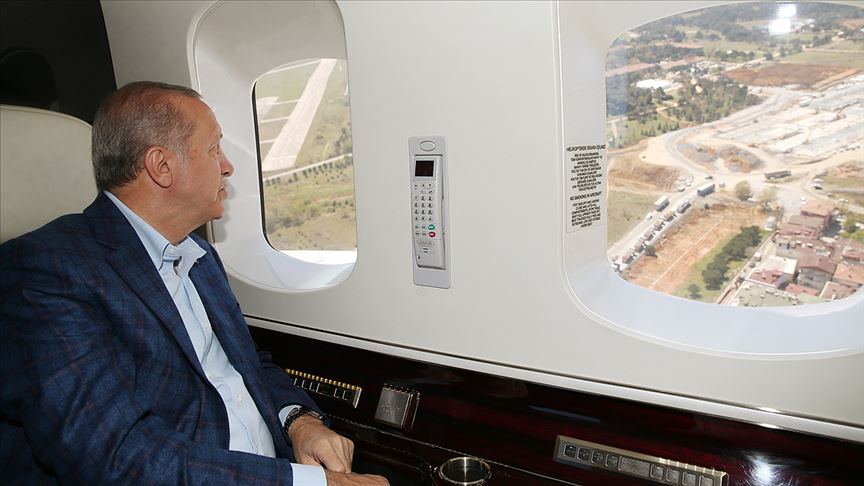 Erdoğan Atatürk Havalimanı ve Sancaktepe ile Başakşehir İkitelli Şehir Hastanelerini havadan inceledi