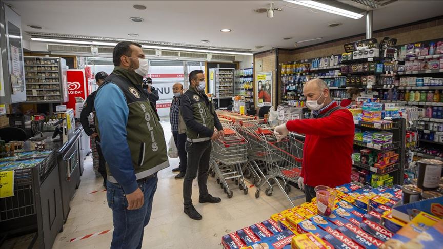 Sokağa çıkma kısıtlamasında marketler denetlendi