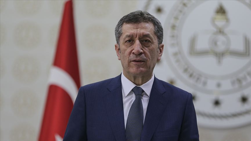 Milli Eğitim Bakanı Selçuk: Tüm imkanlarımızla çocuklarımızın yanında olma çabasındayız