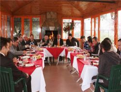 Belediye Başkanı Üras, Asker Adaylarına Evinde Kahvaltı Verdi