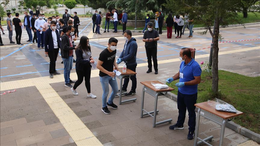 LGS ve YKS'nin yapılacağı günlerde sınırlı sokağa çıkma yasağı