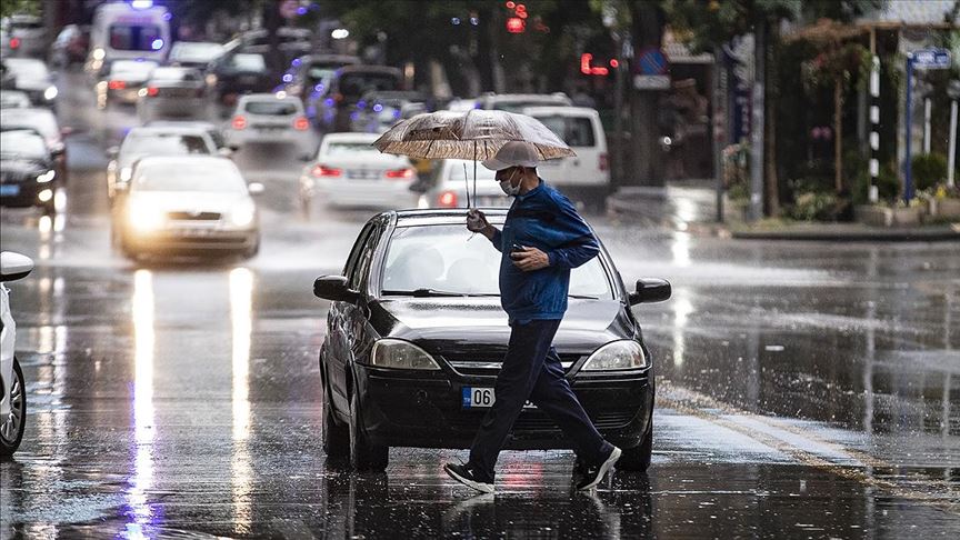 Ülkenin büyük bölümünde şiddetli yağış bekleniyor..