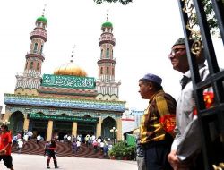 Çin'de Dini İnancı Olanların Sayısı 100 Milyon!