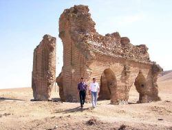 Yıkılmaya Yüz Tutan Üç Ayak Kilise'sinin Restorasyonu Yapılacak