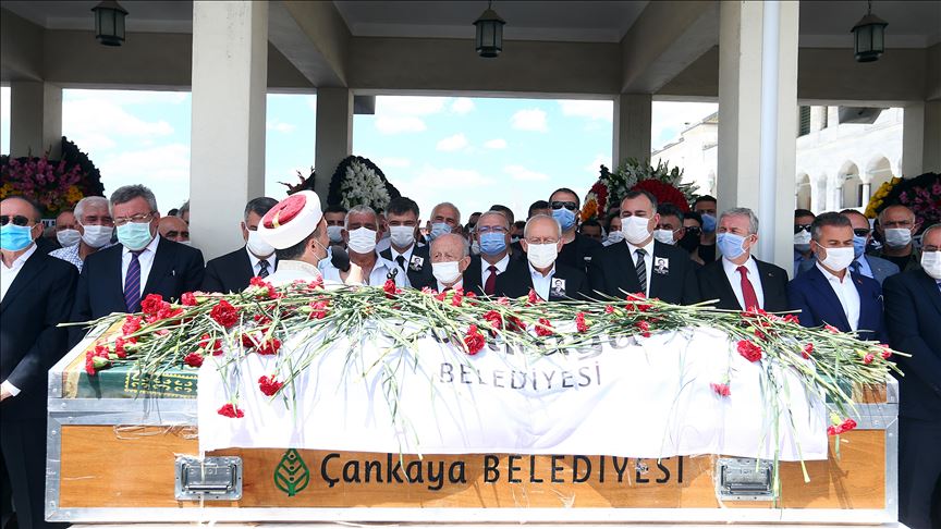 Eski Çankaya Belediye Başkanı Taşdelen, son yolculuğuna uğurlandı