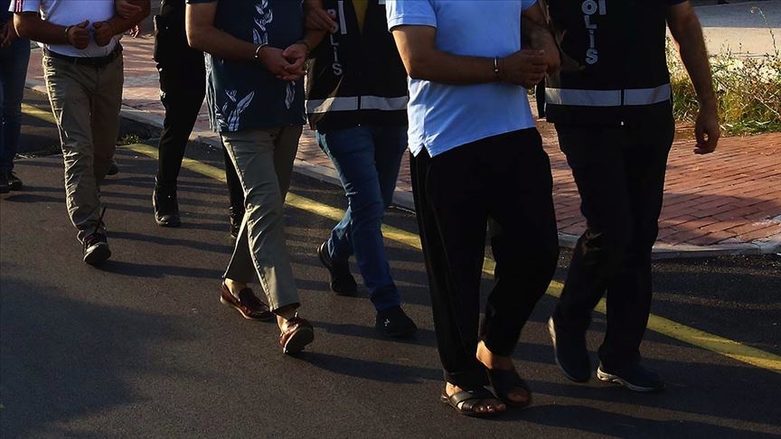 FETÖ'nün jandarma mahrem yapılanmasına yönelik operasyonda 14 zanlı gözaltına alındı