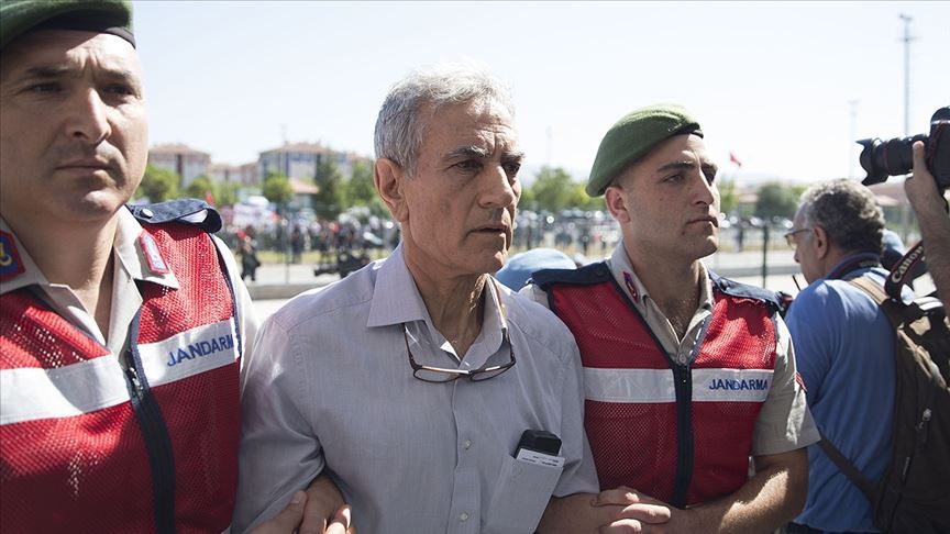 Akın Öztürk'ün emir astsubayına FETÖ üyeliğinden hapis cezası