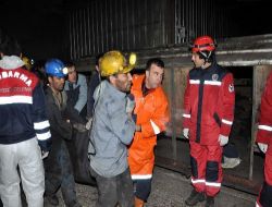 Bakan Dinçer Patlama Yerinde İncelemelerde Bulundu