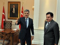 Cumhurbaşkanı Gül, Anayasa Mahkemesi Başkanı İle Görüştü!