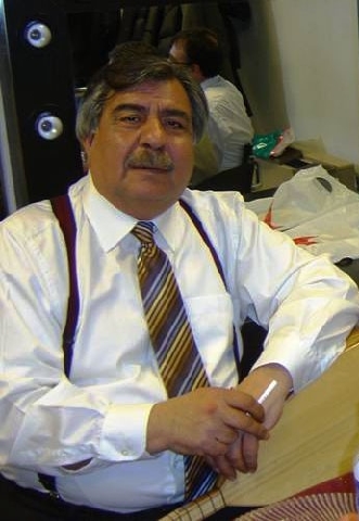 Madımak Oteli'ndeki alevlerden kaçan Arif Sağ ile 40 kişiyi, il başkanı BBP binasına almış