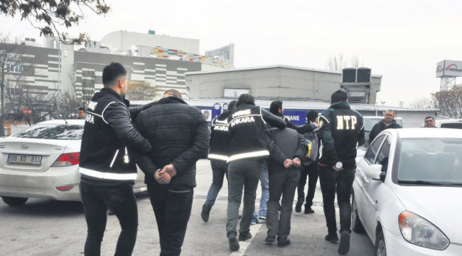 Kayseri'den Ankara'ya uyuşturucu madde getiren zanlılar yakalandı