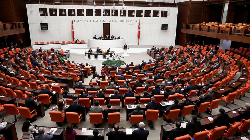 TBMM'nin Fransa Cumhurbaşkanı Macron'u 'telin ve teşhir' kararı Resmi Gazete'de