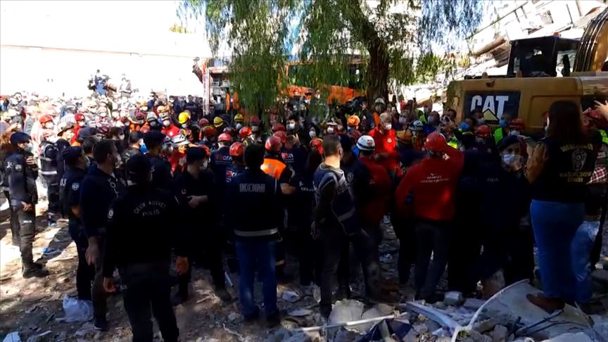 Doğanlar Apartmanı enkazından 3 yaralı çıkarıldı