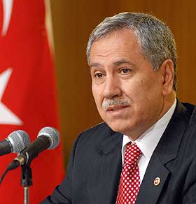 Arınç: 'Baykal Açıklamalı!!'