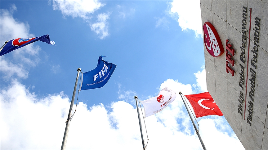 Süper Lig'den 2 kulüp PFDK'ye sevk edildi!