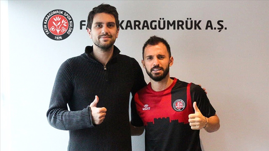 Fatih Karagümrük Emre Çolak'ı transfer etti!
