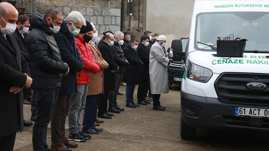 Cumhurbaşkanı Erdoğan'ın yeğeni Ahmet Erdoğan'ın cenazesi toprağa verildi