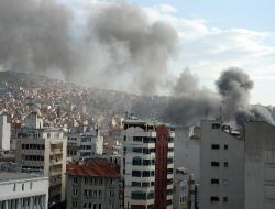 Kemeraltı'nda Yangın