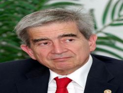 Onur Öymen 'balyoz'un Tartışıldığı Programı Yarıda Bıraktı