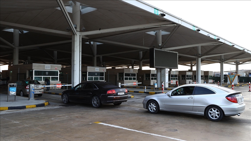 Bulgaristan, ülkeye girişlerde PCR testi isteyecek!