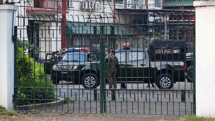 Myanmar ordusu yönetime el koydu!