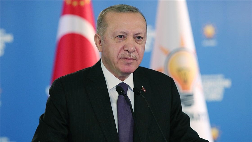 Erdoğan: Parti içi kavgalardan AK Parti'yi mesul tutmak yüzsüzlüktür