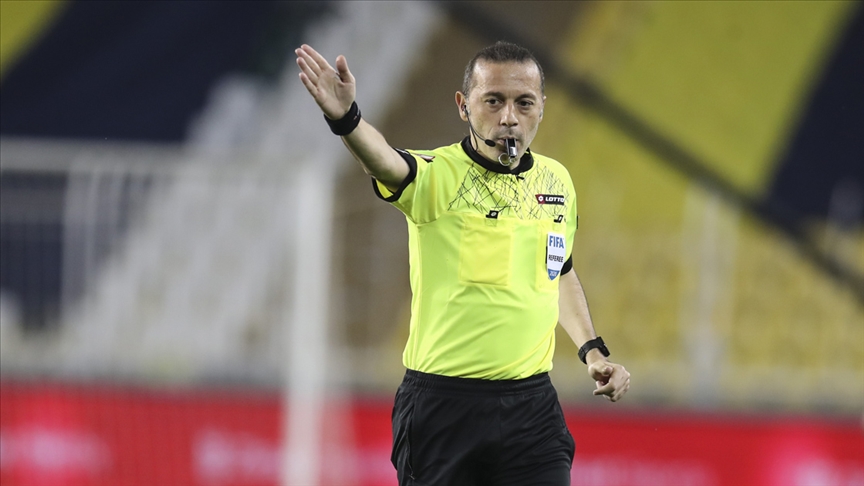 Derbiyi Cüneyt Çakır yönetecek!