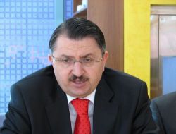 Gündoğdu:"28 Şubat'ta Delilerin Kuyuya Attığı Taşı Şimdi Akıllılar Çıkarmaya Çalışıyor"