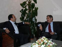 Baydemir, Bakan Günay'dan Kürtçe Tiyatro Oyunun Ankara'da Sahne Alması İçin Destek İstedi