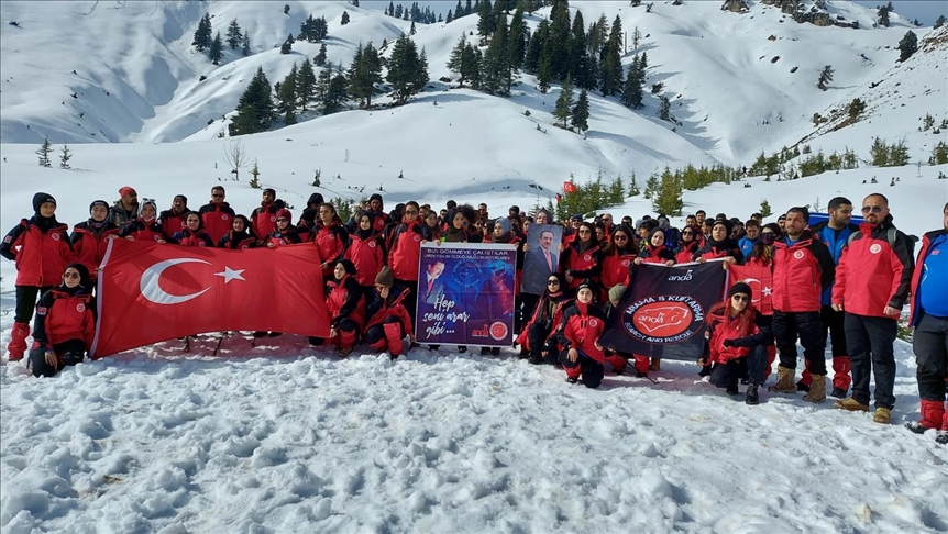 Sevenleri Muhsin Yazıcıoğlu'nu unutmuyor!