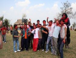 Nepal Boya Festivali İle Coştu